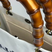 画像をギャラリービューアに読み込む, World collectors market bag. 2nd.
