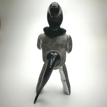 画像をギャラリービューアに読み込む, A.I. mother Alien_black
