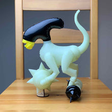 Load image into Gallery viewer, [YSP] BLADE DOG_&quot;Yellow tail&quot; GID
